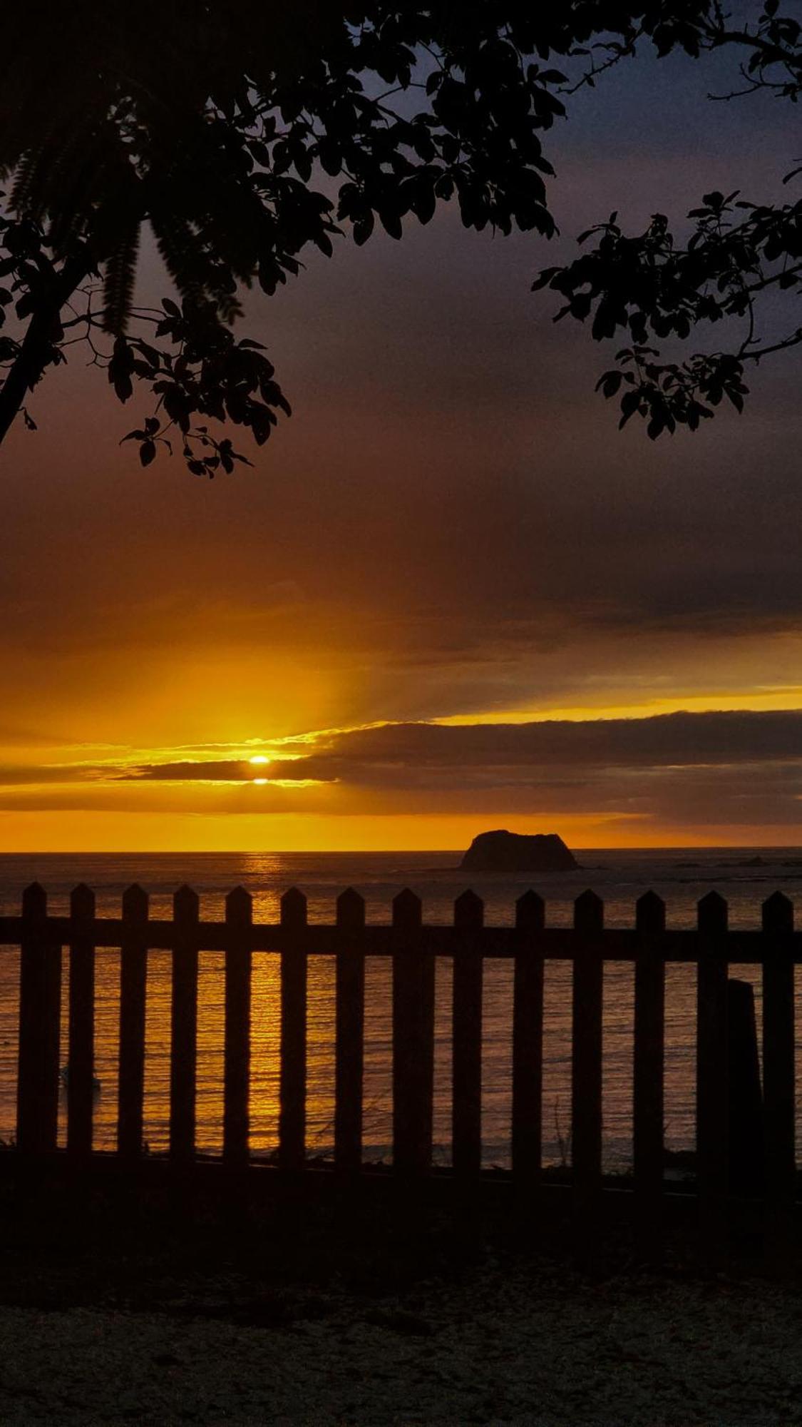 La Puesta Del Sol B&B Puerto Carrillo Dış mekan fotoğraf